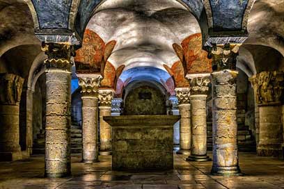 Grave Tomb Burial-Chamber Crypt Picture