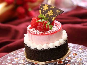 France-Confectionery Fruit Cake Raspberry Picture