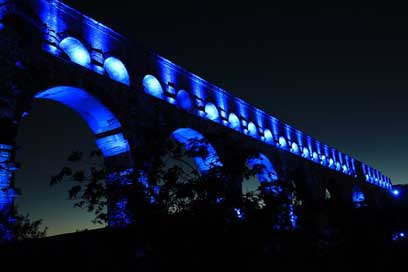 Pont-Du-Gard Aqaedukt Bridge France Picture
