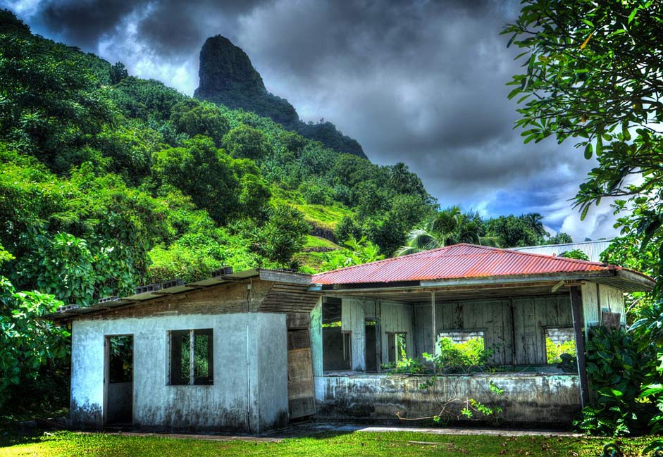 Mountain Abandoned-House French-Polynesia Moorea