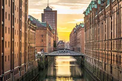 Hamburg Houses Channel Speicherstadt Picture