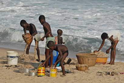 Ghana Sea Surf Children Picture