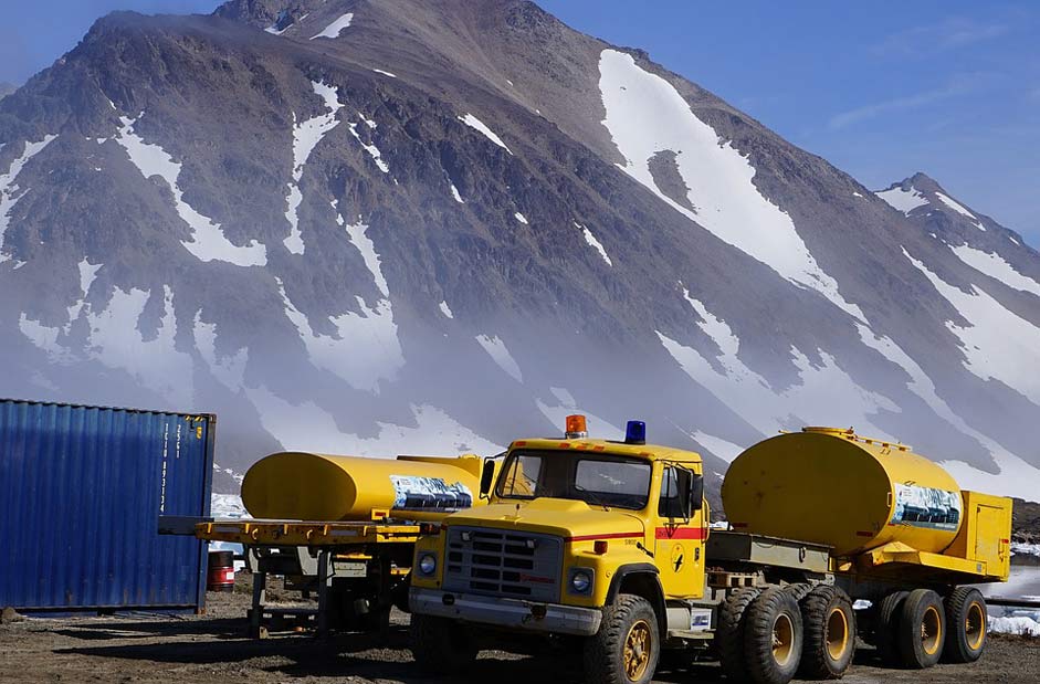 Supply Greenland Truck Tanker