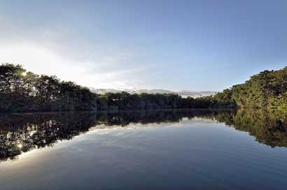 Central-America Water Rio-Dulce Guatemala Picture