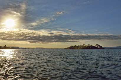 Central-America Water Rio-Dulce Guatemala Picture