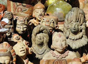 Guatemala Statues Figurines Market Picture