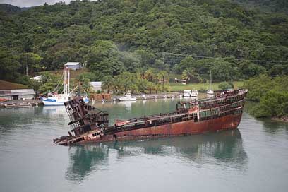 Mahogany Honduras Roatan Bay Picture