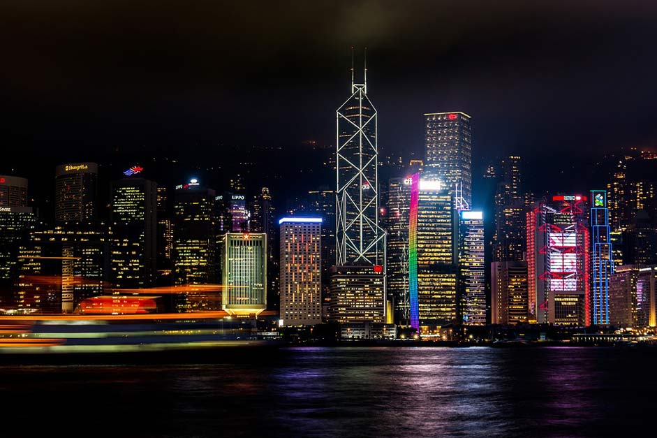 Long-Exposure Night Peek Hong-Kong