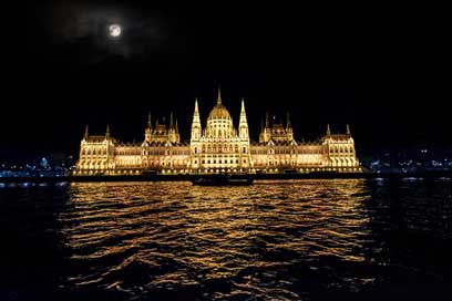 Budapest Danube Hungary Parliament Picture