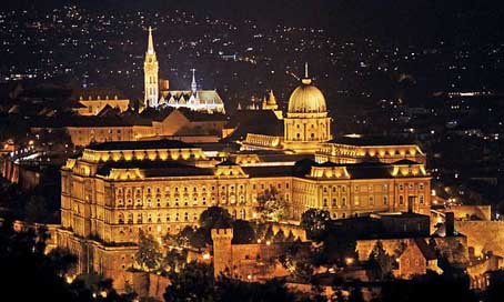 Budapest  Matthias-Church Royal-Palace Picture