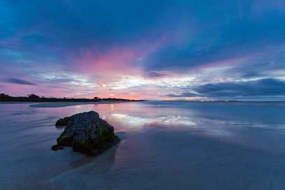 Before-Sunrise Ujung-Origin-Coast Reflection Sandy Picture