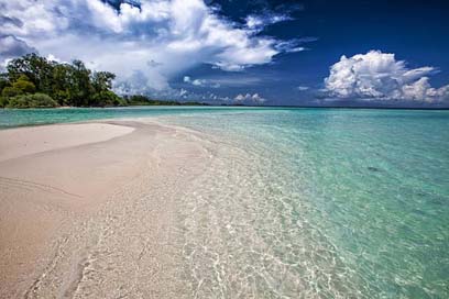 White-Sand-Beach Turquoise The-Shallow-Sea Ripples Picture