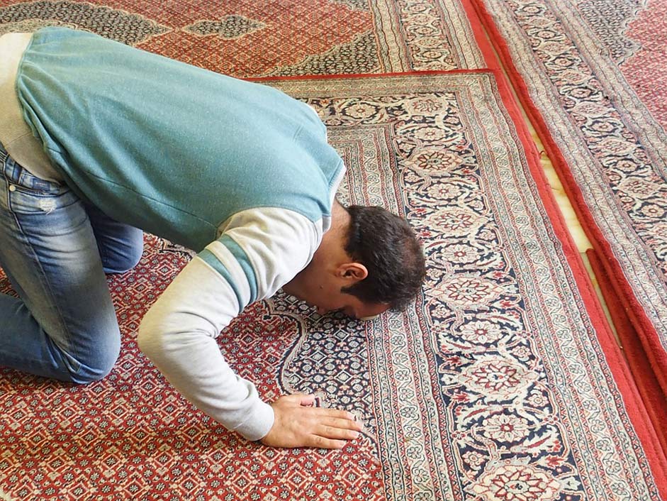 Muslim Iran Islam Prayer