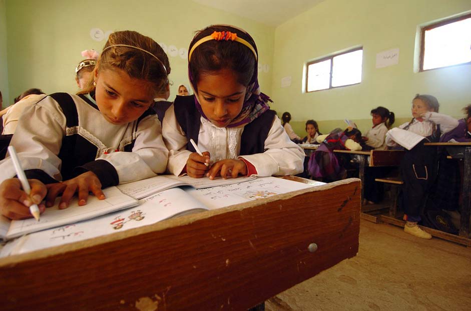 Learning School Children Iraq