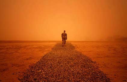 Iraq Man Weather Sandstorm Picture
