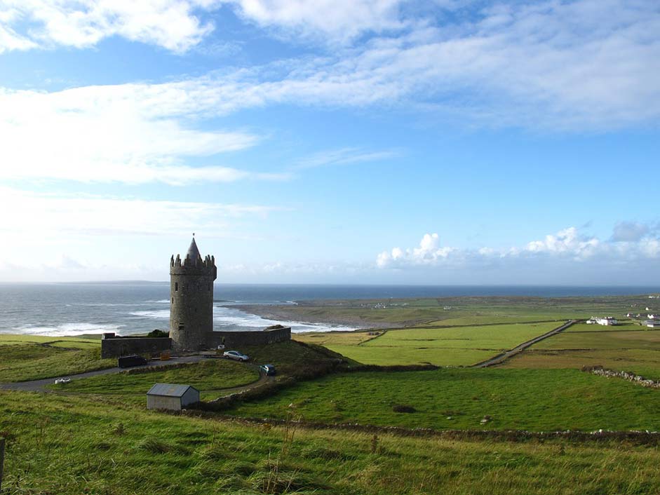 Castle Tower Castle-By-The-Sea Ireland