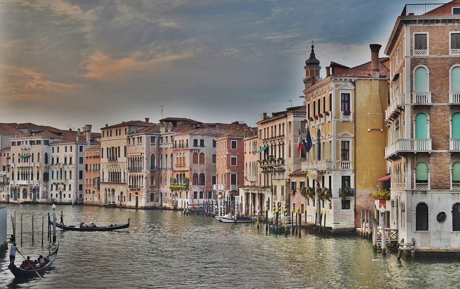 Venice Canal Grand Picture - Free Italy Photos