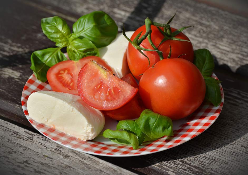 Basil Mozzarella Caprese Tomatoes