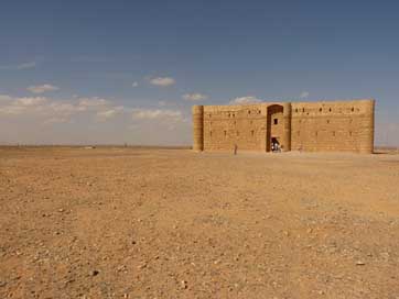 Qasr-Al-Kharana Travel Vacations Jordan Picture