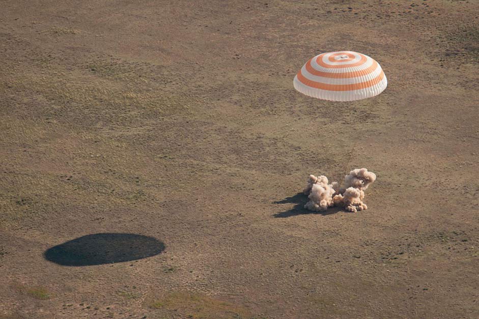 Kazakhstan Parachute Landing Soyuz