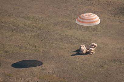 Soyuz Kazakhstan Parachute Landing Picture