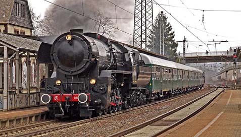Steam-Locomotive Event Plan-Steam Special-Crossing Picture
