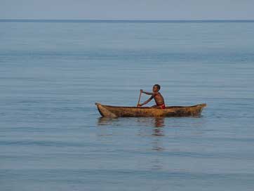 Malawi Child Lake-Malawi Malawi-Lake Picture