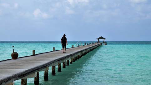 The-Pier Blue-Water Maldives Paradise Picture