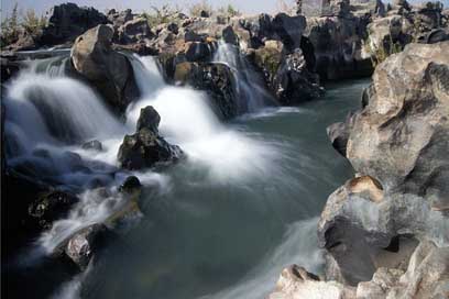 Body-Of-Water Roche Cascade Nature Picture