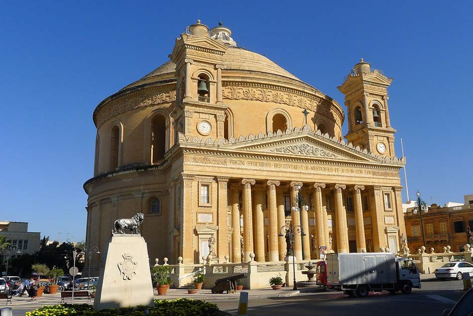 Church Malta Dome Dom