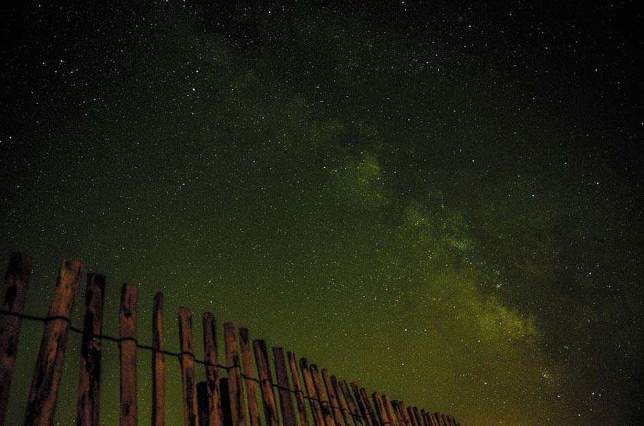 Fence Stars Nightsky Milky-Way