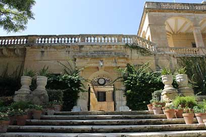 Malta Entrance Building Red-Keep Picture