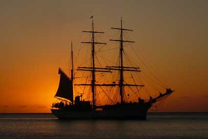 Martinique Twilight Boat Sunset Picture