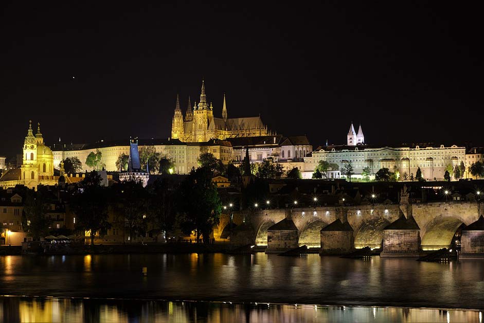 Moldova Illuminated Night Prague
