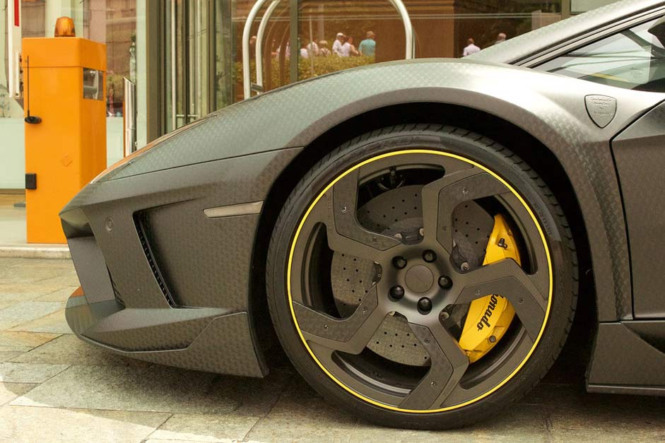 Power Carbon Lamborghini Car