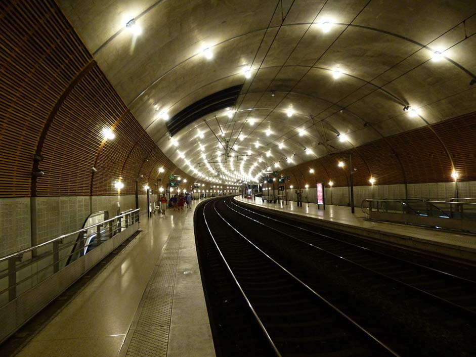 Rails Gleise Dark Railway-Station