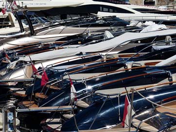 Yachts Port Densely-Crowded Boats Picture