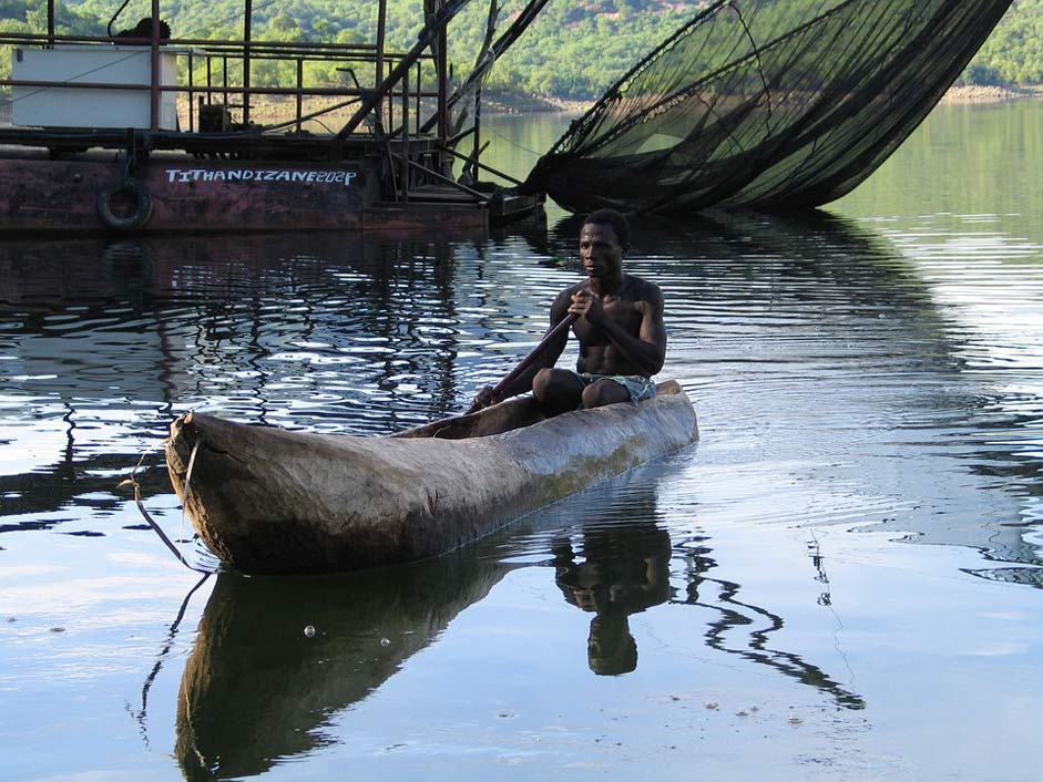 Mozambique Songo Fisherman Log-Boat