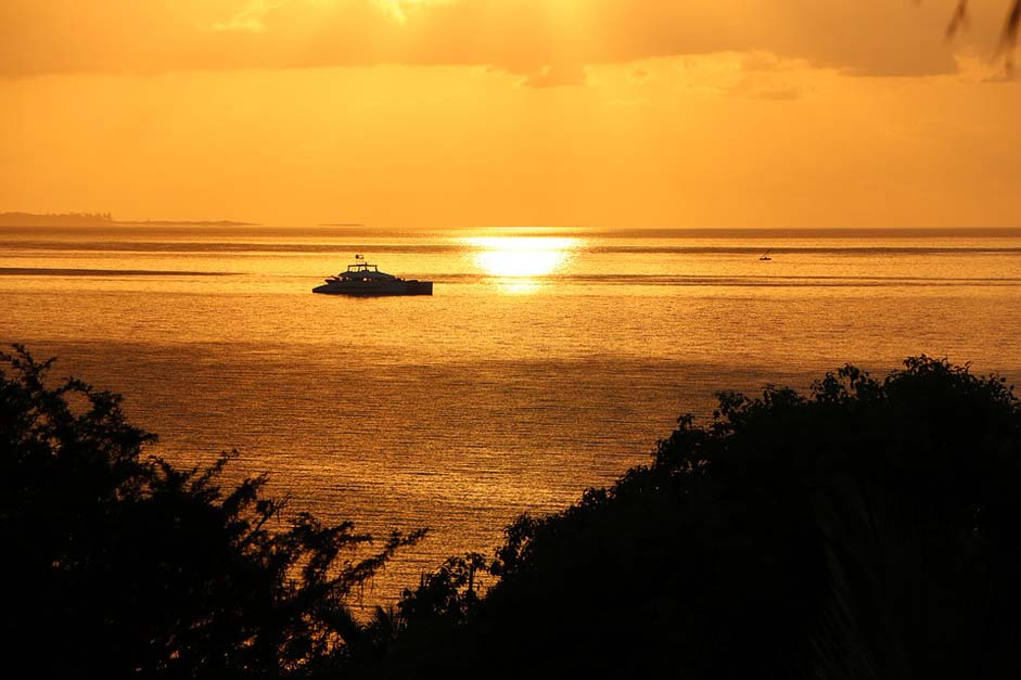 Mozambique-Sunset Golden-Sea Mozambique-Sunrise