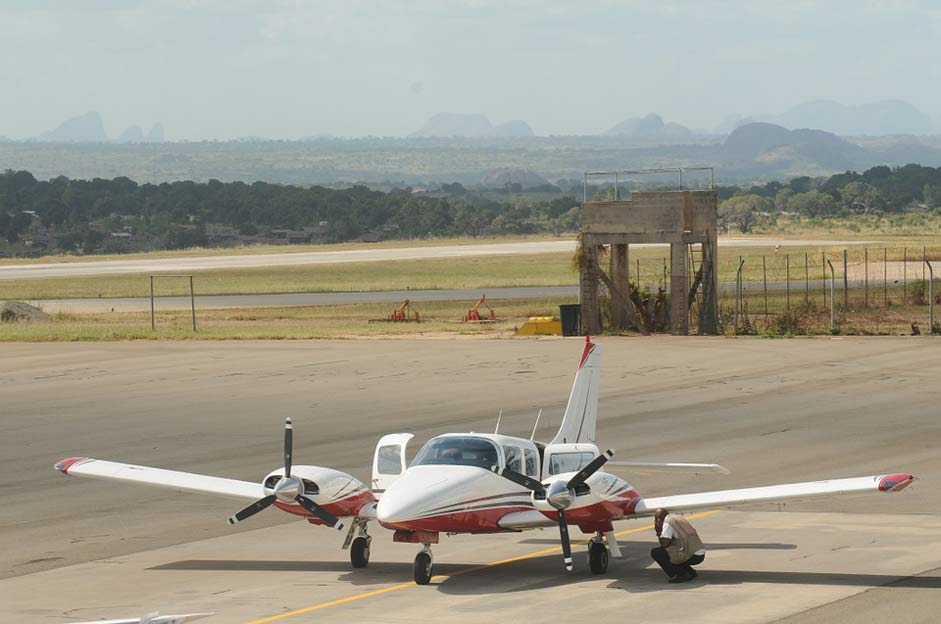  Africa Mozambique Plane