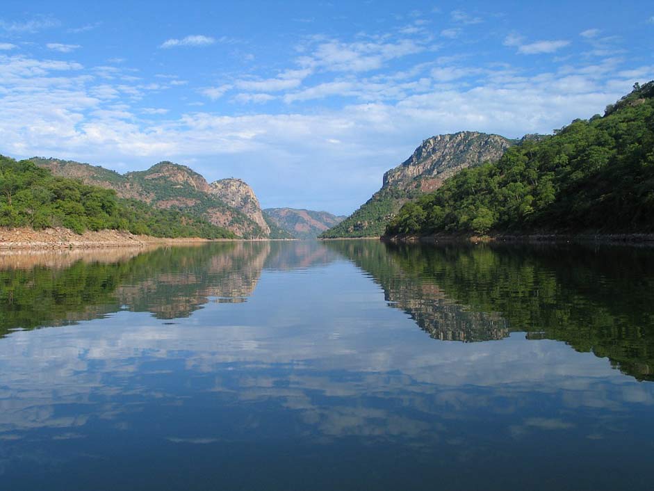 Water Mountains River Songo