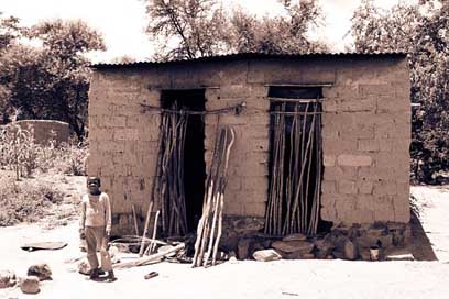Mozambique Hovel Poor Poverty Picture