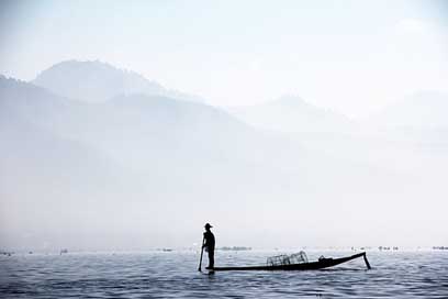 Fisherman Inle Myanmar Single-Leg-Fischer Picture