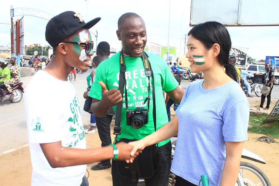 Green-Walk Asian White-Lady Black-Men