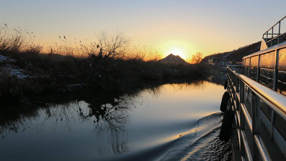 Yalu-River Winter North-Korea Sunset