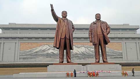 Human North-Korea Monument Man Picture