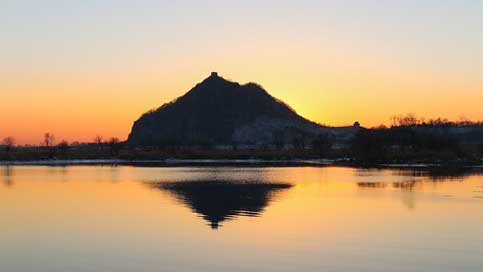 North-Korea  Yalu-River Sunset Picture