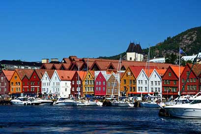 Port Boats Row-Of-Houses Architecture Picture