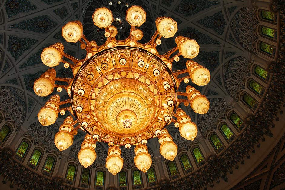 Amazing Mosque Grand Sultan-Qaboos-Grand-Mosque