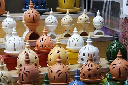 Pottery People Market Ceramic Picture